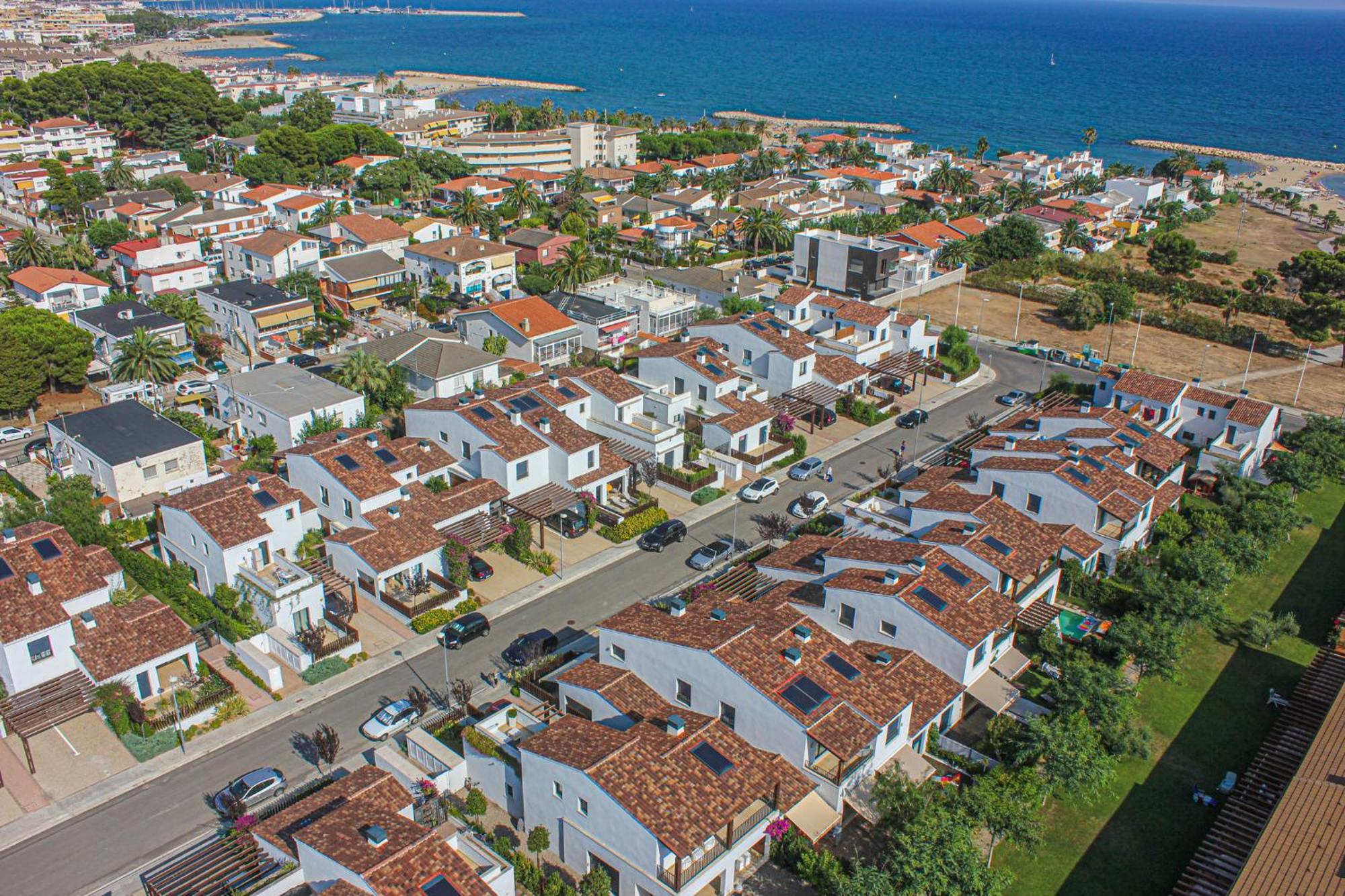 Litoral Costa Dorada - Passeig Del Mar Only Families *